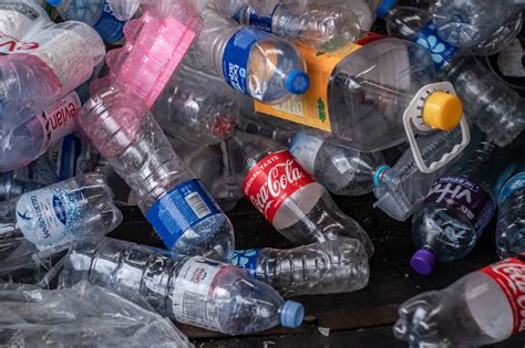 Cash for Plastic Program Aims to Boost Recycling in England - Bloomberg