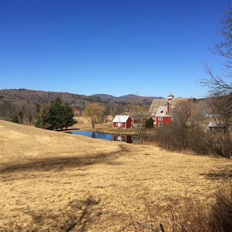 Vermont farm | Vermont farms, Country roads, Country house