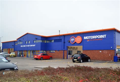 Motorpoint, Widnes Shopfront Spraying - Cladding Coatings