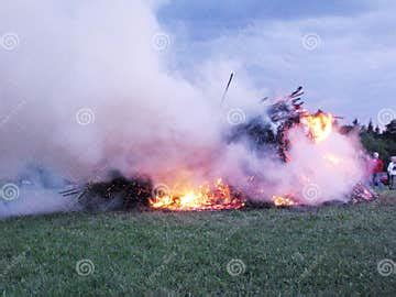 Open fire as cause of smog stock photo. Image of chlorofluorocarbon - 253766398