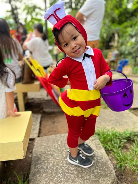 Jollibee Costume 3-4T on Carousell