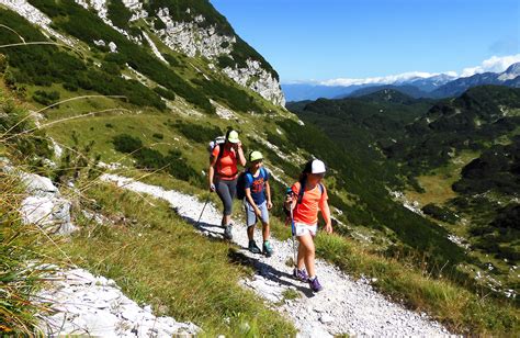 LIFE ADVENTURES | Triglav Lakes Valley Hike