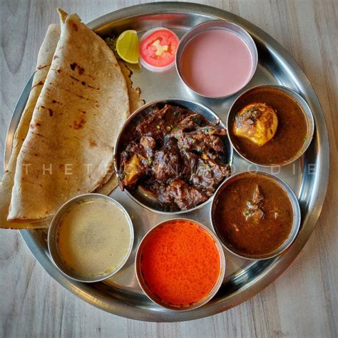 Mutton Bhakri Thali