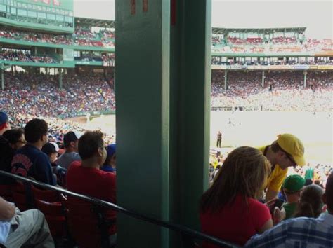 Fenway Park Guide – Where to Park, Eat, and Get Cheap Tickets