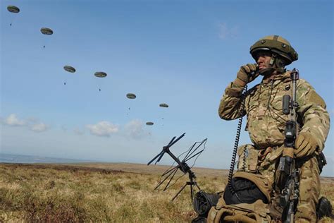 16 Air Assault Brigade practises airborne skills - GOV.UK