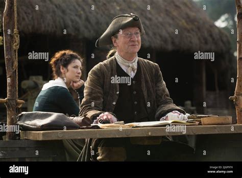 CAITRIONA BALFE, BILL PATERSON, OUTLANDER, 2014 Stock Photo - Alamy