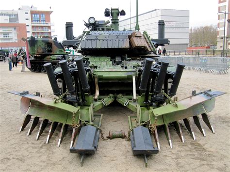 File:World of French tanks - Engin Blindé du Génie - front.jpg ...