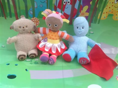 IN THE NIGHT Garden Plush Upsy Daisy with Iggle Piggle & Makka Pakka ...