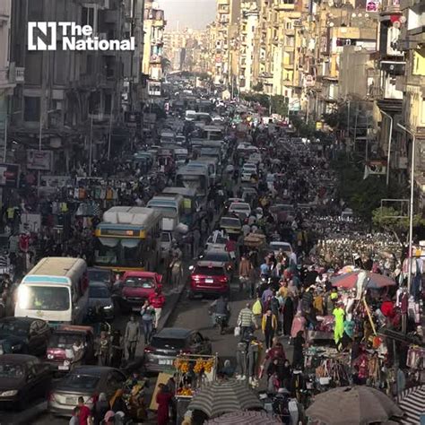 The art of crossing the road in Cairo