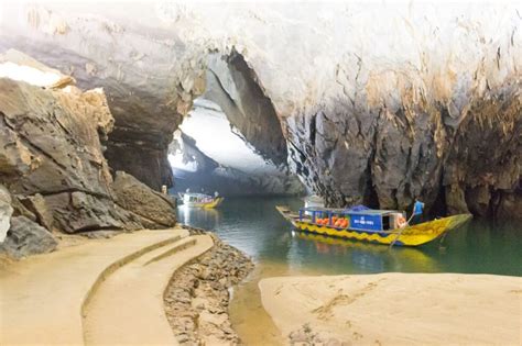 The Caves og Phong Nha Vietnam in Photos