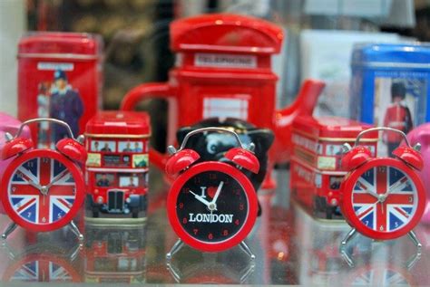 6 Best Places to find Unique London Souvenirs - London Perfect