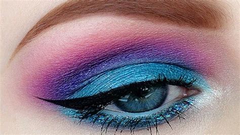 Colorful Eye Makeup Tutorial for Beginners - YouTube