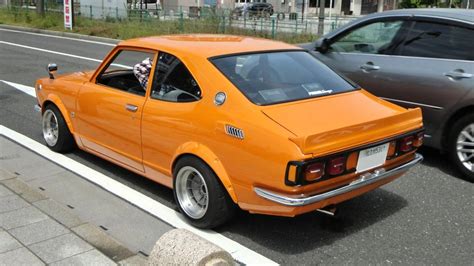 Spotted: A Toyota Corolla TE27 Trueno "Mango" - YouTube