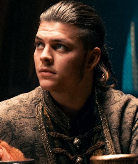 Alex Høgh Andersen as Ivar The Boneless | beauty, medieval y vikings | Alex hogh andersen, Ivar ...