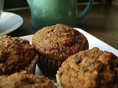 A healthy take on ina garten: chunky banana bran muffins - Recipe Petitchef