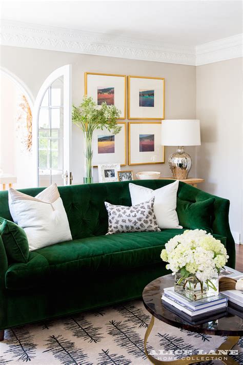 Living Room Ideas With Green Velvet Sofa | www.resnooze.com