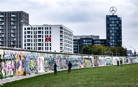 The Best Places To Take Photos Of The Berlin Wall – Bold Tourist