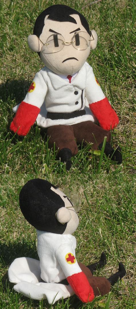 TF2 RED Medic plush by SmellenJR on DeviantArt