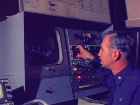 Vintage Footage Reveals How NORAD Tracks Santa – The Unwritten Record