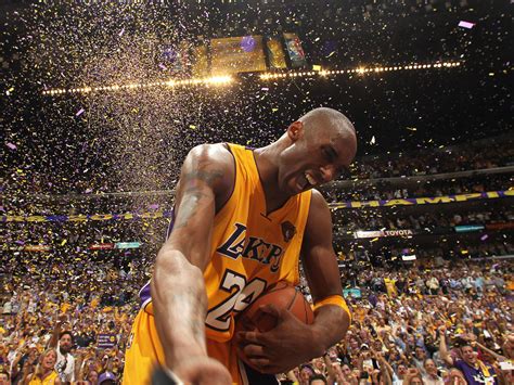 Basketball Legend Kobe Bryant Dies In Helicopter Crash At 41 | WUNC