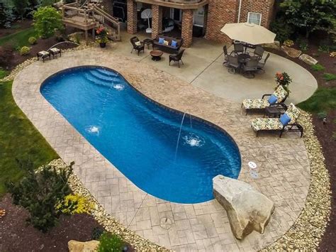 Fiberglass Pool Shapes in 2020 | Kidney shaped pool, Fiberglass pools ...