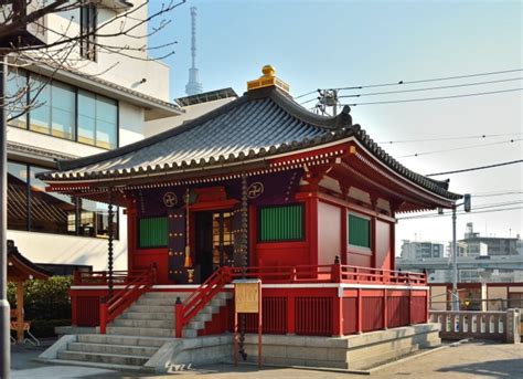 Asakusa’s Kaminarimon Gate: History and Features | MATCHA - JAPAN TRAVEL WEB MAGAZINE