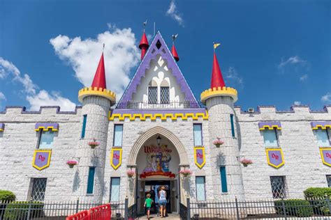 Family Fun at Dutch Wonderland in Lancaster County - Uncovering PA