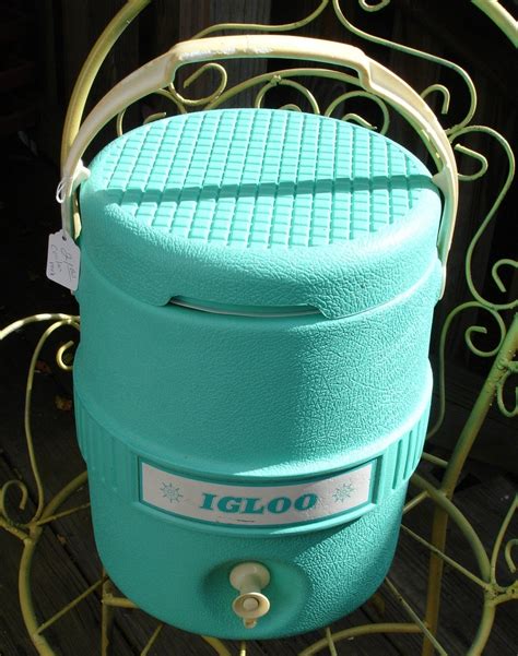 Cool Vintage Igloo Cooler