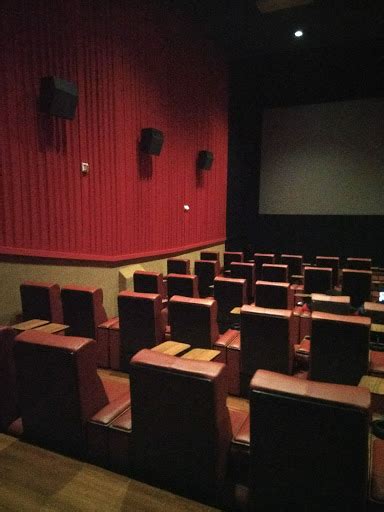 Movie Theater «Regal Cinemas Waterford 9», reviews and photos, 123 Cross Rd, Waterford, CT 06385 ...