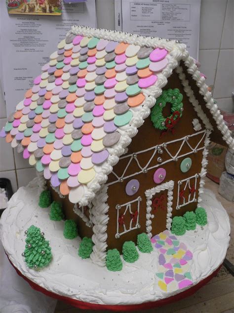 Victoria Love's Sweets: Finishing the Gingerbread House - Happy Holidays!