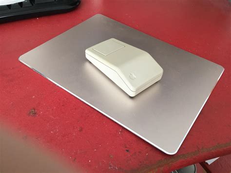 Turned a vintage apple mouse into a wireless mouse for my gaming pc. Thoughts? : r/pcmods