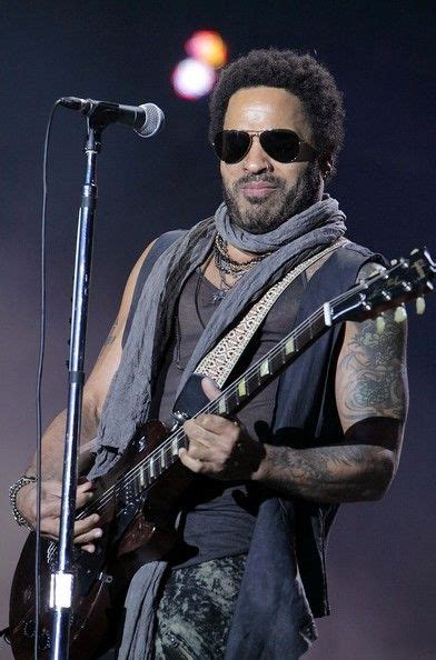 Lenny Kravitz Photos: Lenny Kravitz Live in Concert | Lenny kravitz, Kravitz, Singer