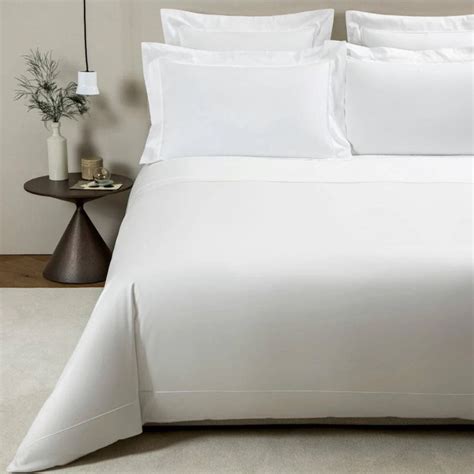 Buyer's Guide for Luxury Sheets: Matouk, Sferra, and Frette – FIG ...