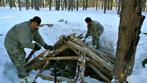 Snow Survival Shelter | Withstanding The Cold Outdoors | Survival Life