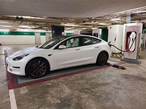 Tesla Electric Vehicle Charging in Hong Kong - Tesla Model 3