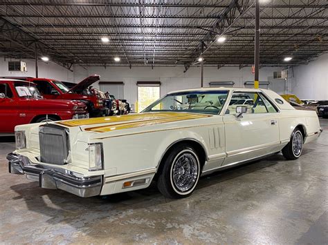 1977 Lincoln Continental | Collectible Motor Car of Atlanta