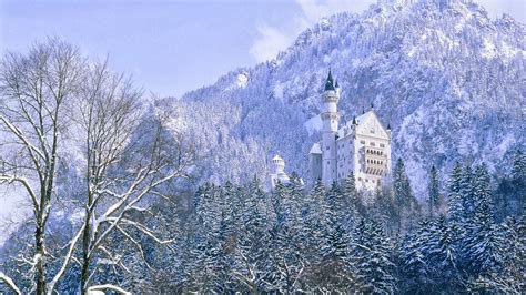 Neuschwanstein Castle In Winter, Bavaria, Germany - Free Nature Pictures