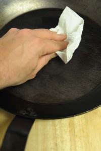 Cleaning & Caring For Your Cast Iron and Carbon Steel Pans