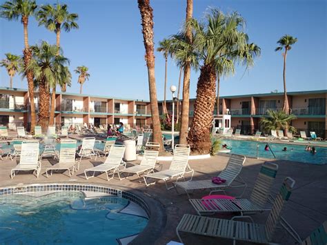 Desert Hot Springs Spa Hotel - 142 Photos & 184 Reviews - Hotels - 10805 Palm Dr - Desert Hot ...