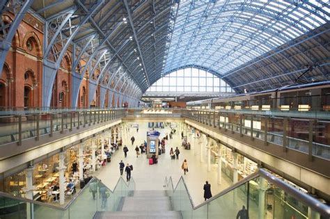 Chaotic mess - Review of St. Pancras International Station, London, England - Tripadvisor