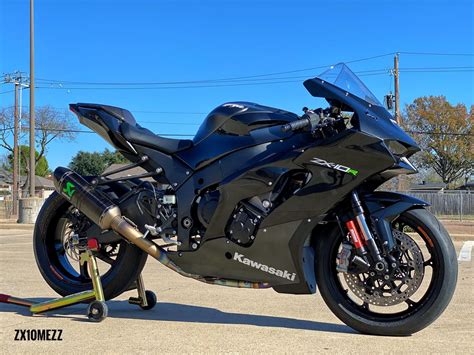 2021 Kawasaki ZX10r with full exhaust and wheels already | Kawasaki ...