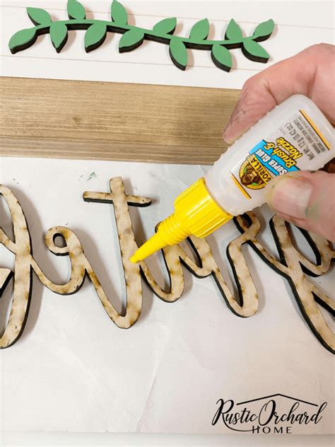 DIY Thanksgiving Sign - Rustic Orchard Home