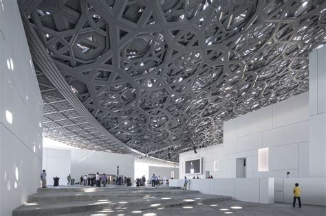 Jean Nouvel's Louvre Abu Dhabi Photographed by Laurian Ghinitoiu | ArchDaily