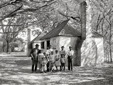 Photos I Like: HISTORIC PICTURES RESTORED. 1907 | Savannah , Georgia . "The whole black family ...