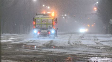 Cleveland, Ohio, snow plow driver threatened with gun