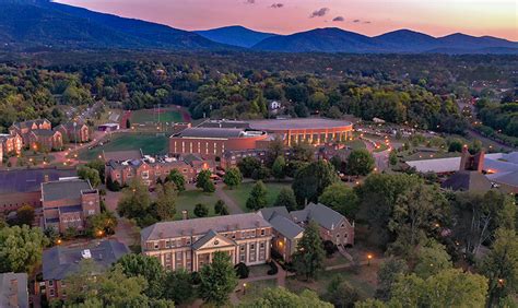 Please join us at the March Counselor Fly-in | Roanoke College