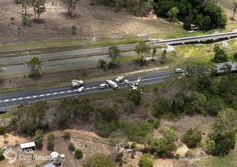 Seven injured in serious Bruce Highway crash - 4CC