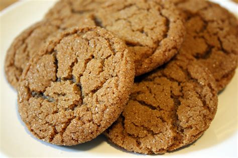 Molasses Sugar Cookies // 33flavors