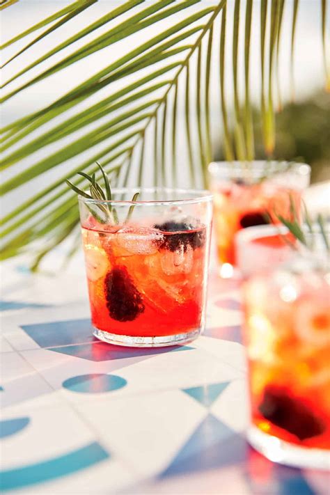 27 Whiskey Cocktail Recipes to Sip on All Weekend - An Unblurred Lady