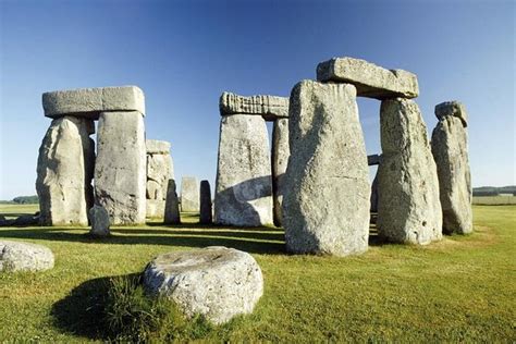 Stonehenge, Salisbury & Cotswold villages tour from Bath 2023